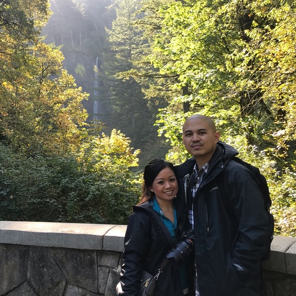 Hi! I’m Lynor and Welcome to my Closet! - Picture 5 of 8